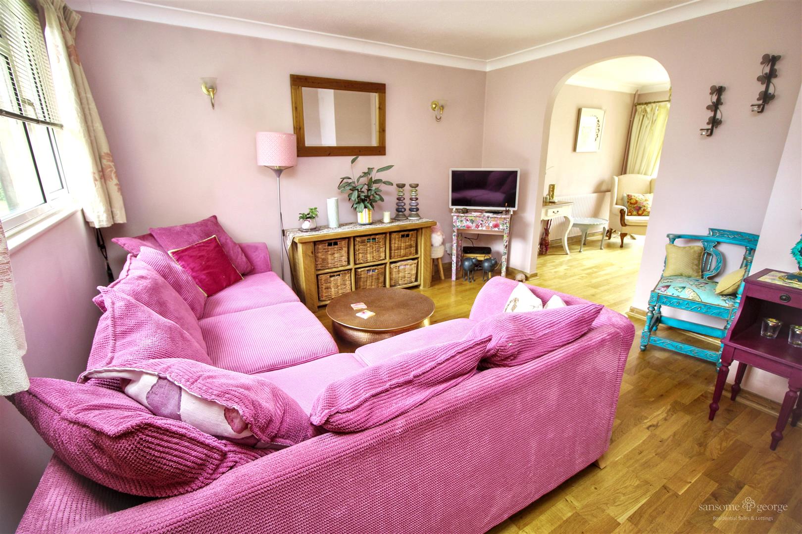 Sandhills Way, Calcot, Reading